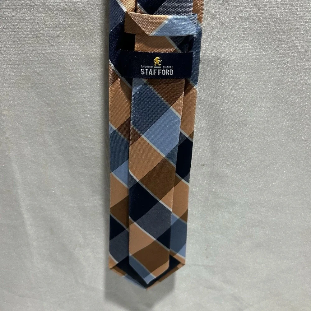 Stafford mens neck